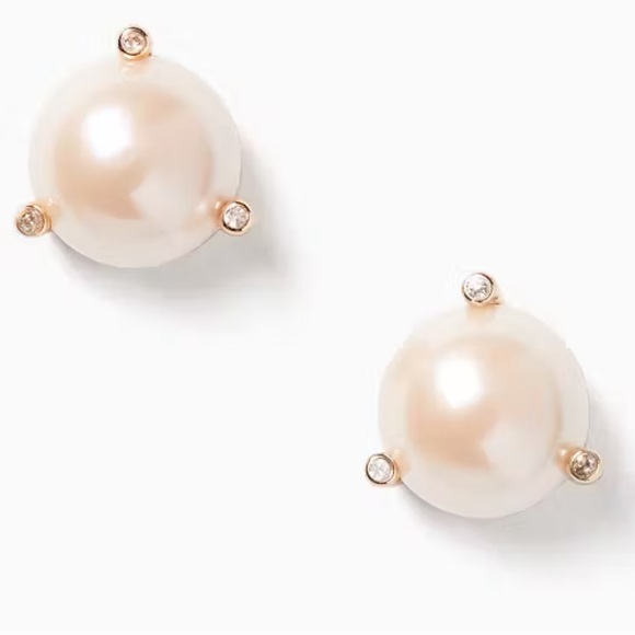 Winner choice pick one Kate Spade earrings - Picture 3 of 10